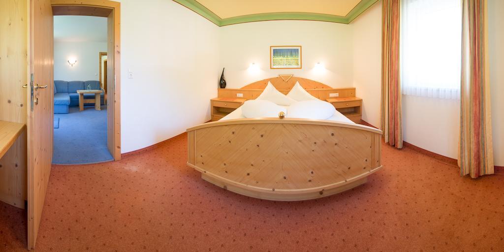 Appartementhaus Pinnisblick Neustift im Stubaital Exterior foto